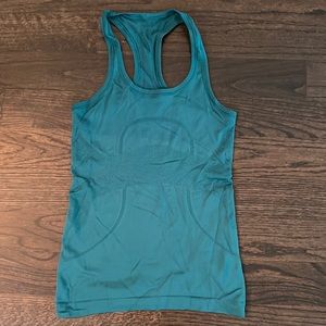 Swiftly Tech Racerback Tank Top (size 4)